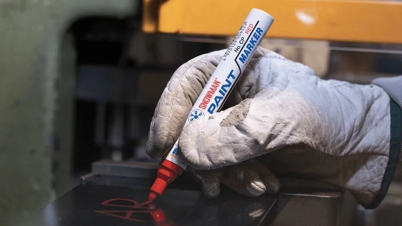 Snowman paint marker