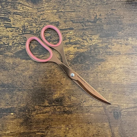 HIKIGIRI Slim olló titanium bevonatú Nakabayashi 