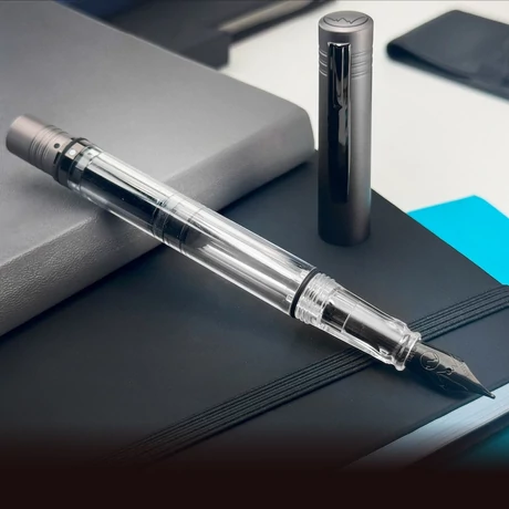 MP1 töltőtoll Coal Grey - Omniflex heggyel
