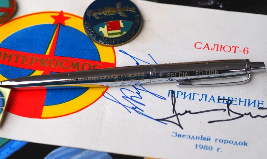 Golyóstoll AG7-45HUN Fisher Space Pen 43/45 sorszámmal