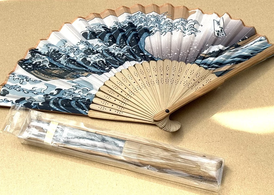 Hokusai legyező bambusz/selyem 